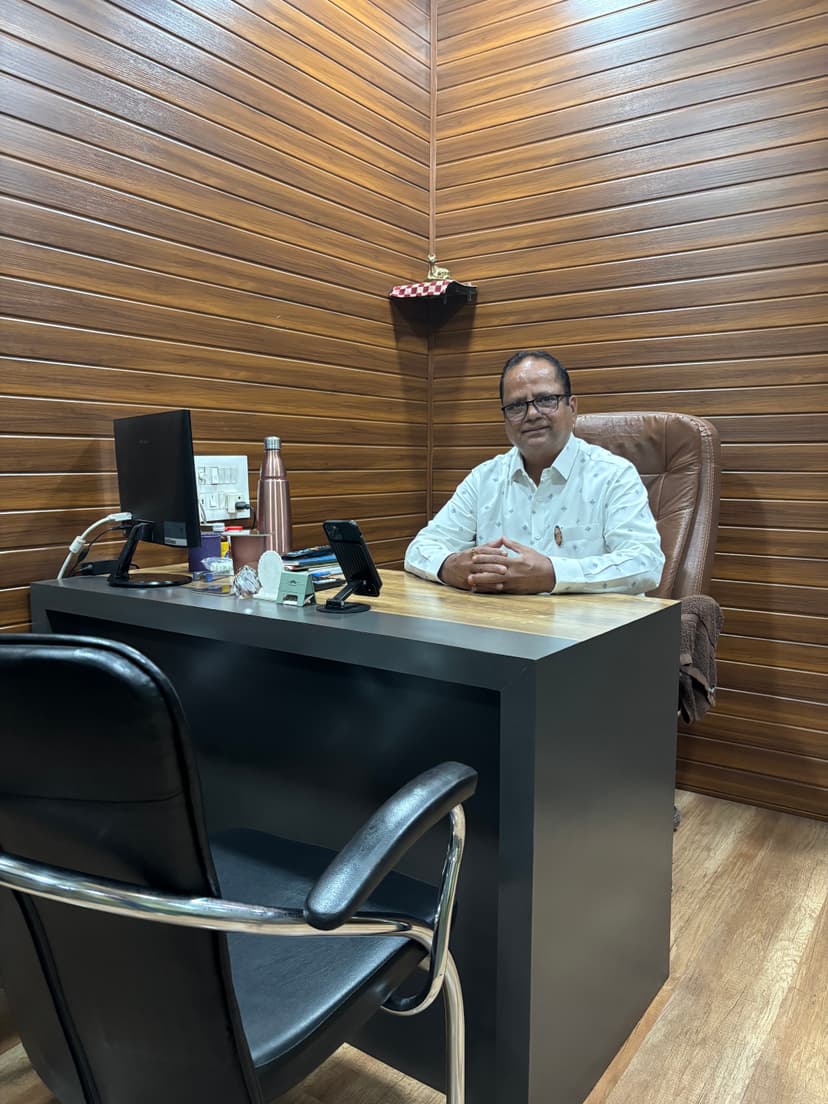 Mr. Narayan Wadhwani